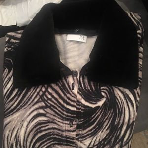 Vintage ‘90s Tse Cashmere cardigan w mink collar.